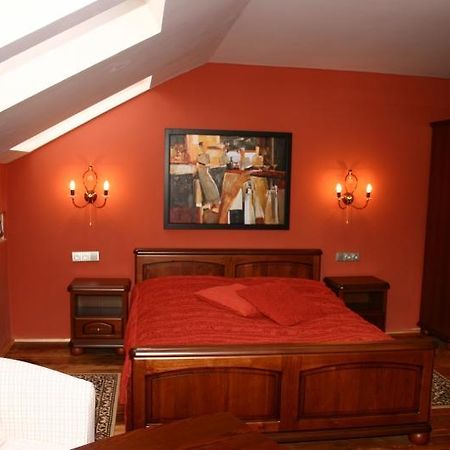 Hotel Zlaty Lev Louny Esterno foto
