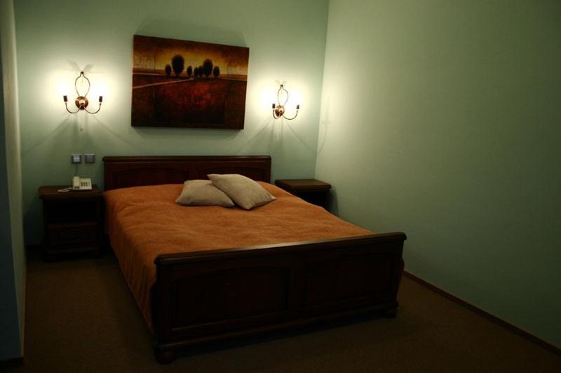 Hotel Zlaty Lev Louny Camera foto